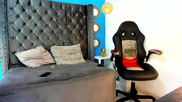 Snapshot of Kevinfox23cms chatting on October 27, 2025, 12:20 pm Kevinfox23cms online show from October 27, 2025, 12:20 pm