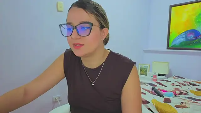 katiaa lovv online show from June 26, 2026, 12:20 pm