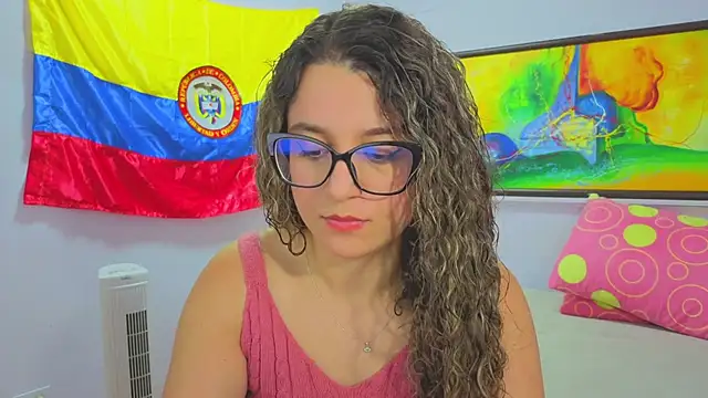 katiaa lovv online show from June 29, 2026, 12:05 pm