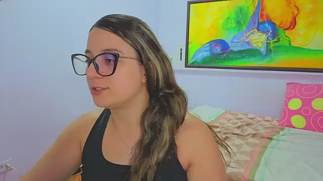 katiaa lovv online show from July 20, 2026, 3:43 am