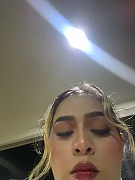 Snapshot of itsdanividarte chatting on March 13, 2026, 12:06 am itsdanividarte online show from March 13, 2026, 12:06 am