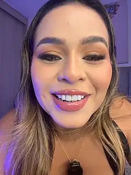 Snapshot of itsdanividarte chatting on March 21, 2026, 4:39 am itsdanividarte online show from March 21, 2026, 4:39 am