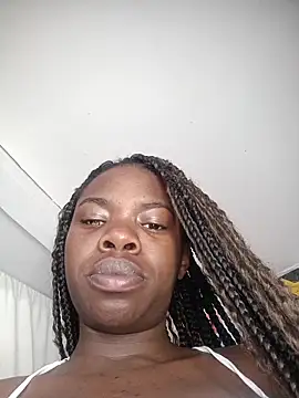 Snapshot of Nahomyyy chatting on November 23, 2025, 12:05 pm Nahomyyy online show from November 23, 2025, 12:05 pm