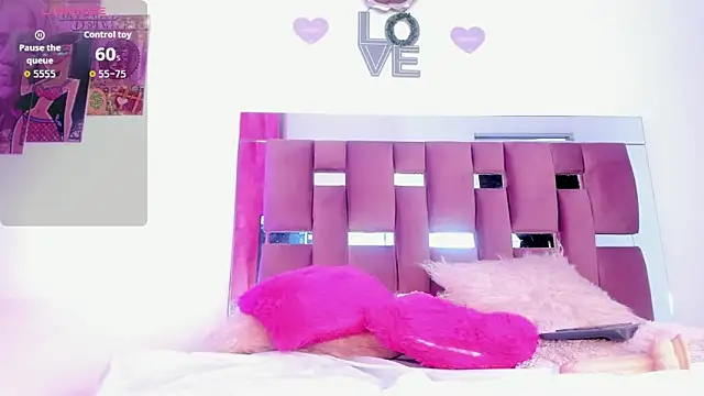 Snapshot of sofiaa_ferrer chatting on November 6, 2025, 1:56 pm sofiaa ferrer online show from November 6, 2025, 1:56 pm