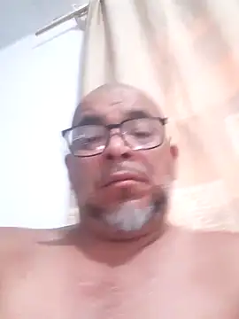 Snapshot of ANTHONYHOTT69 chatting on November 1, 2025, 9:28 pm ANTHONYHOTT69 online show from November 1, 2025, 9:28 pm