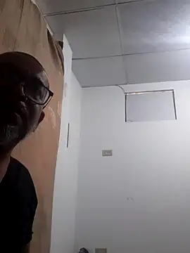 Snapshot of ANTHONYHOTT69 chatting on November 8, 2025, 9:02 pm ANTHONYHOTT69 online show from November 8, 2025, 9:02 pm