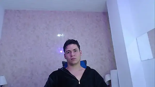 Snapshot of Aaron_Foxxx chatting on September 30, 2025, 1:05 pm Aaron Foxxx online show from September 30, 2025, 1:05 pm