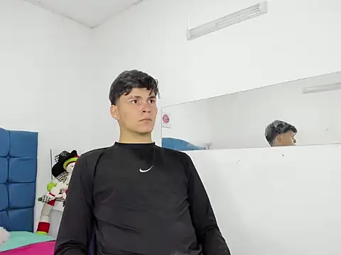 Aaron Foxxx online show from February 15, 2026, 9:44 pm