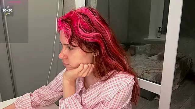 FawnDubler online show from October 9, 2025, 6:06 pm