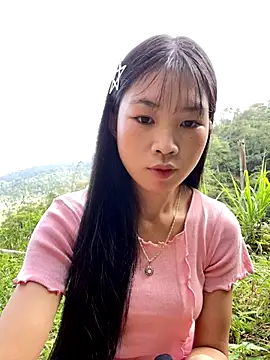 Snapshot of -mayhan11 chatting on October 10, 2025, 8:13 am -mayhan11 online show from October 10, 2025, 8:13 am