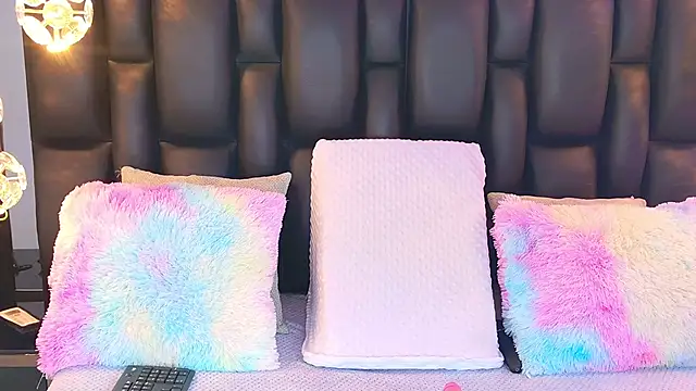 Snapshot of LexyRooss chatting on February 24, 2026, 2:53 am LexyRooss online show from February 24, 2026, 2:53 am