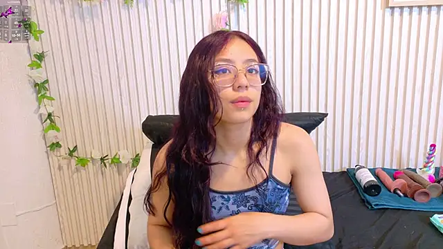 Abrilmirren online show from March 21, 2026, 11:04 am