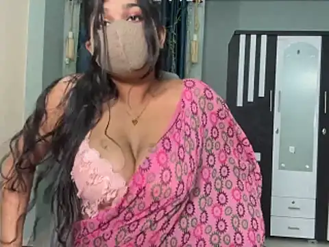 Snapshot of Lisa_afreen chatting on June 10, 2026, 6:40 pm Lisa afreen online show from June 10, 2026, 6:40 pm