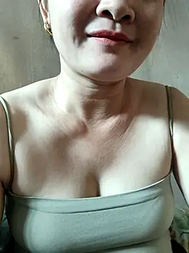 Snapshot of Paul-paul11 chatting on October 21, 2025, 5:08 am Paul-paul11 online show from October 21, 2025, 5:08 am