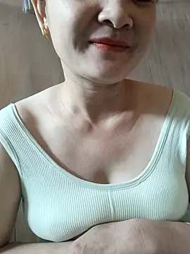 Snapshot of Paul-paul11 chatting on October 23, 2025, 1:05 am Paul-paul11 online show from October 23, 2025, 1:05 am