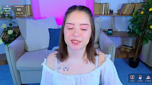 Snapshot of _Amelia_Shine_ chatting on November 12, 2025, 1:39 am Amelia Shine online show from November 12, 2025, 1:39 am