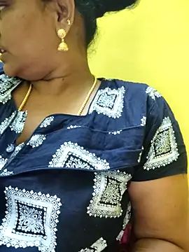 navyasree143 online show from October 10, 2025, 9:36 pm