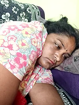 navyasree143 online show from May 5, 2026, 1:57 am
