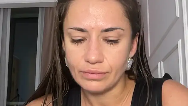 Roriann online show from March 17, 2026, 4:21 pm