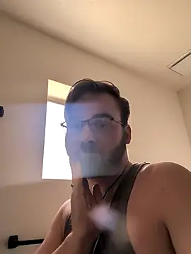 Snapshot of bear8t chatting on October 1, 2025, 4:24 pm bear8t online show from October 1, 2025, 4:24 pm