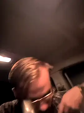 Snapshot of bear8t chatting on October 2, 2025, 9:16 am bear8t online show from October 2, 2025, 9:16 am