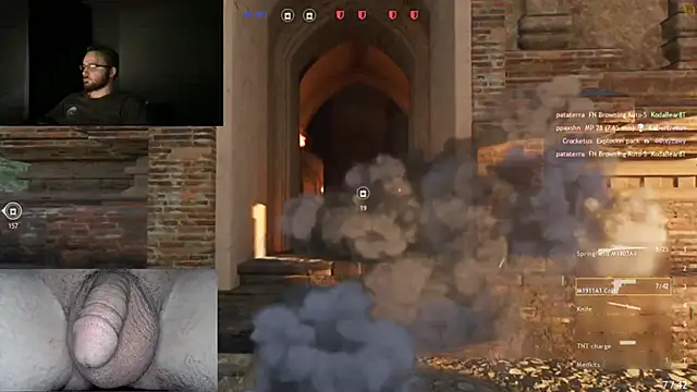 Snapshot of bear8t chatting on October 19, 2025, 8:48 am bear8t online show from October 19, 2025, 8:48 am