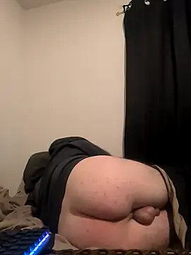 Snapshot of bear8t chatting on October 30, 2025, 9:22 am bear8t online show from October 30, 2025, 9:22 am