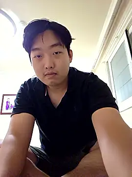 inkwon21 online show from October 5, 2025, 10:02 am