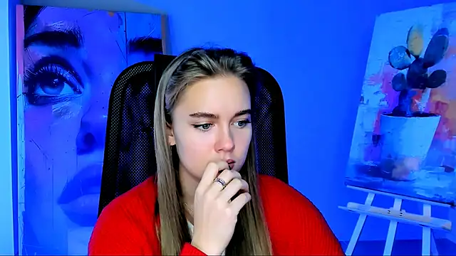 JuneWoods online show from October 19, 2025, 8:59 am