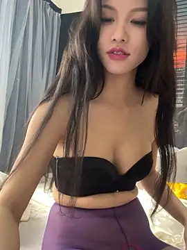 Snapshot of sharony_x chatting on February 19, 2026, 9:49 am sharony x online show from February 19, 2026, 9:49 am