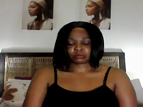 Snapshot of Blacksashaxx chatting on December 19, 2025, 7:10 pm Blacksashaxx online show from December 19, 2025, 7:10 pm