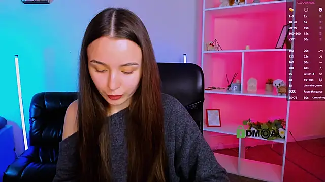 leslie bird online show from November 15, 2025, 9:50 am