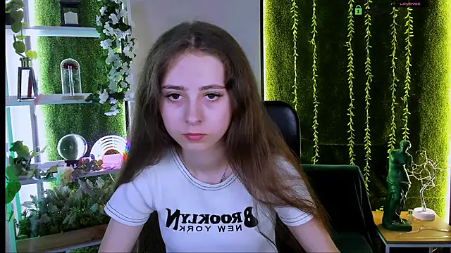 rebecca smile online show from July 28, 2026, 5:47 am