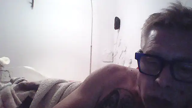 Andyrsdick online show from October 6, 2025, 10:51 pm