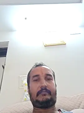 RaviLoveUAll online show from November 7, 2025, 7:08 am