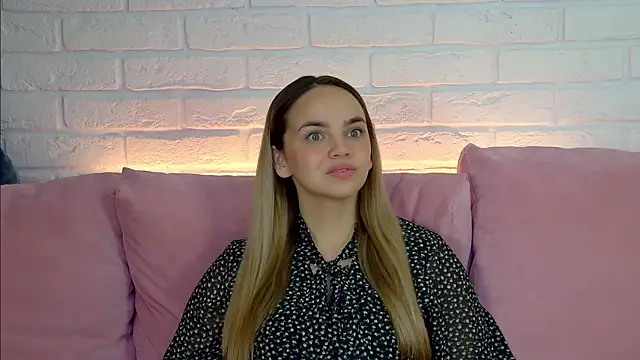 Snapshot of AnitaVenture chatting on September 28, 2025, 4:29 am AnitaVenture online show from September 28, 2025, 4:29 am