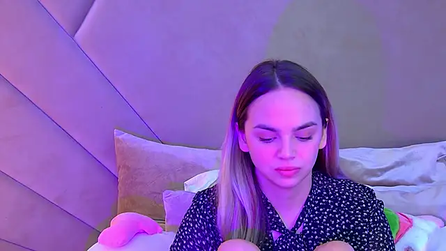 Snapshot of AnitaVenture chatting on October 11, 2025, 4:33 am AnitaVenture online show from October 11, 2025, 4:33 am