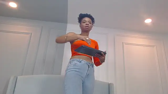 Snapshot of ChantalGarner chatting on October 14, 2025, 2:51 pm ChantalGarner online show from October 14, 2025, 2:51 pm