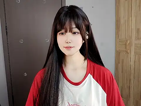 Tinababe-00 online show from September 28, 2025, 6:19 am