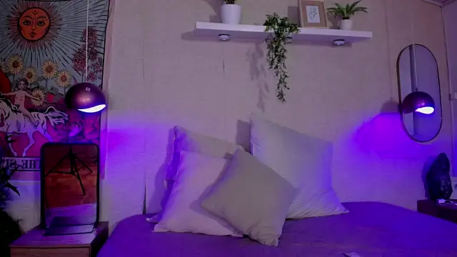 Snapshot of Violeta_dh chatting on October 14, 2025, 11:55 am Violeta dh online show from October 14, 2025, 11:55 am