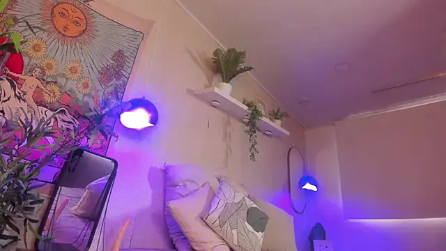 Snapshot of Violeta_dh chatting on October 30, 2025, 12:06 pm Violeta dh online show from October 30, 2025, 12:06 pm