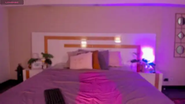 Snapshot of Violeta_dh chatting on March 13, 2026, 11:06 am Violeta dh online show from March 13, 2026, 11:06 am