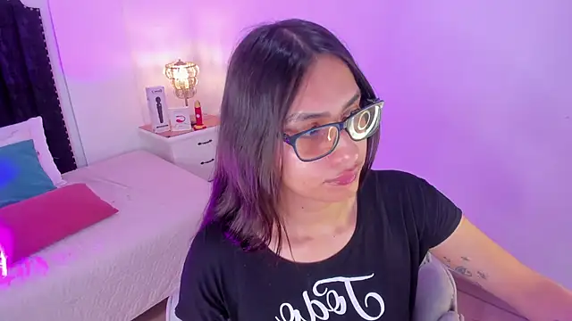 cherrylady 02 online show from October 28, 2025, 12:52 pm