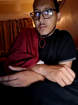 ThrowedWorldWide online show from November 28, 2025, 9:56 am