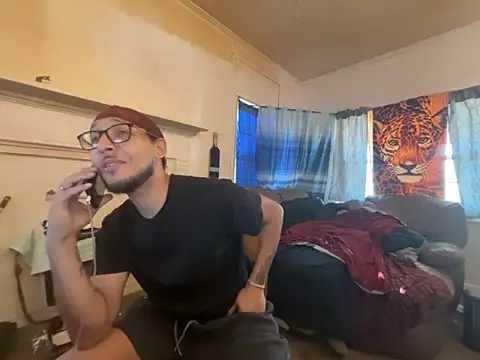 Snapshot of ThrowedWorldWide chatting on February 10, 2026, 3:16 pm ThrowedWorldWide online show from February 10, 2026, 3:16 pm