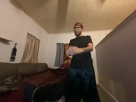 Snapshot of ThrowedWorldWide chatting on February 14, 2026, 3:25 am ThrowedWorldWide online show from February 14, 2026, 3:25 am