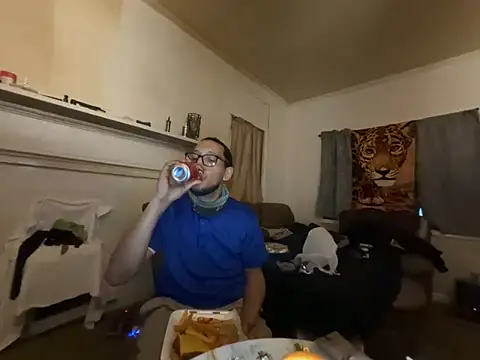 Snapshot of ThrowedWorldWide chatting on February 15, 2026, 12:18 am ThrowedWorldWide online show from February 15, 2026, 12:18 am