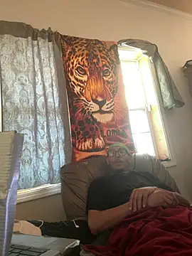 Snapshot of ThrowedWorldWide chatting on March 11, 2026, 6:36 pm ThrowedWorldWide online show from March 11, 2026, 6:36 pm