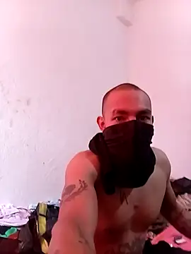 mozcoloco23 online show from September 25, 2025, 2:21 pm
