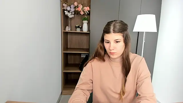 ShawneeZissler online show from September 26, 2025, 7:56 am